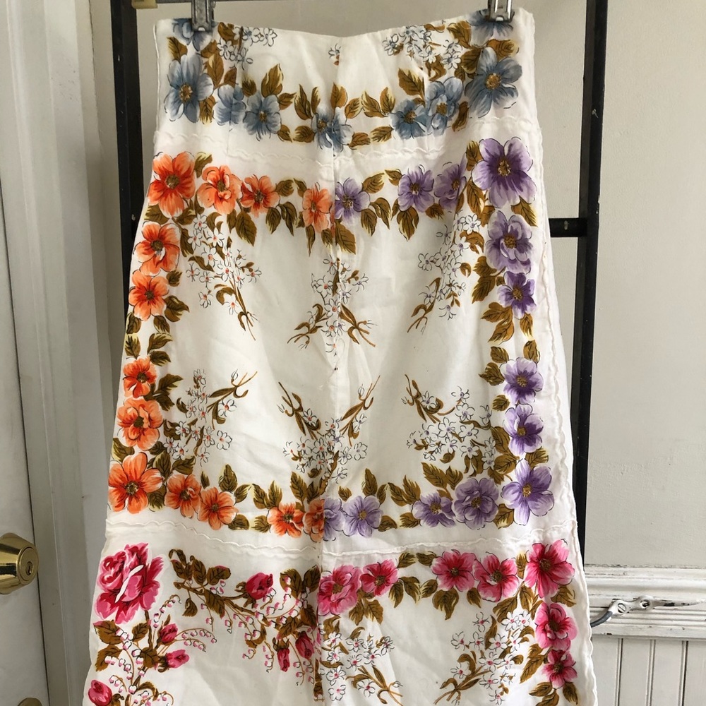 A Maxou vintage hankie skirt!